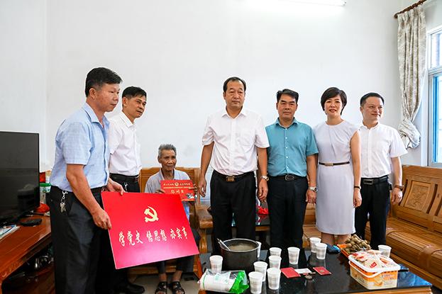 向英雄致敬 米乐官网联合开展走访慰问抗战老兵活动