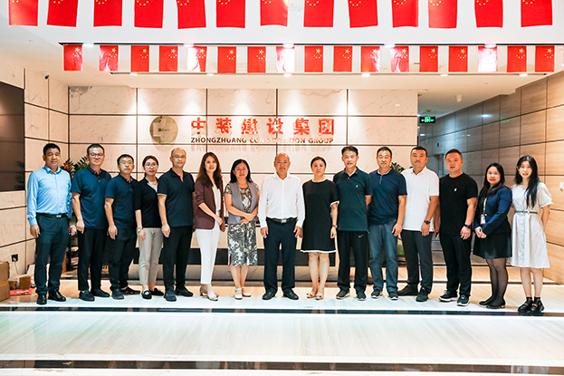 青岛体悟走进米乐官网，体会传统行业的转型升级